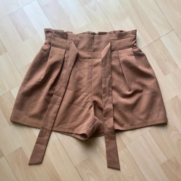 High Waist Camel Shorts - Picture 2 of 3